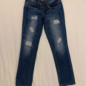 ✅ Women’s Dollhouse distress Jeans size 1